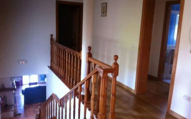 P Delgada 3-bed House, Sleeps 6, Parking & Seaview