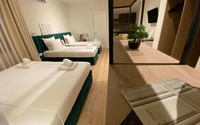 Living Studio Apartments