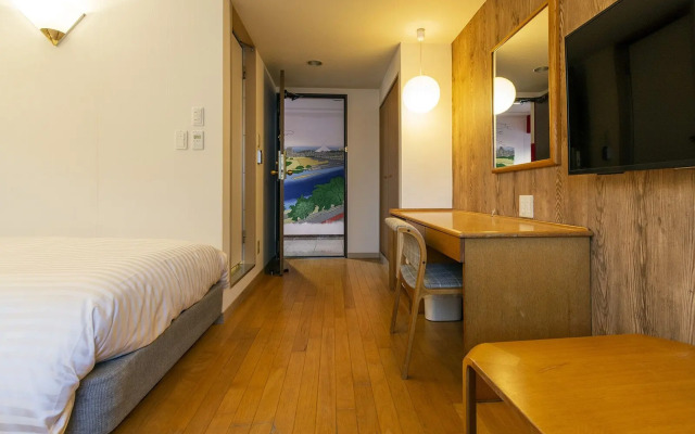 Hotel Toms