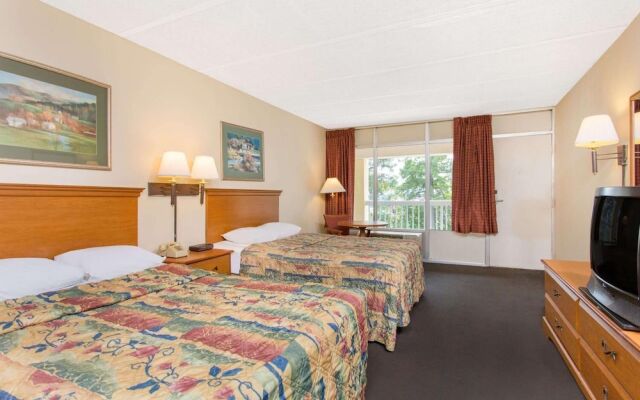 Travelodge Fredericksburg South