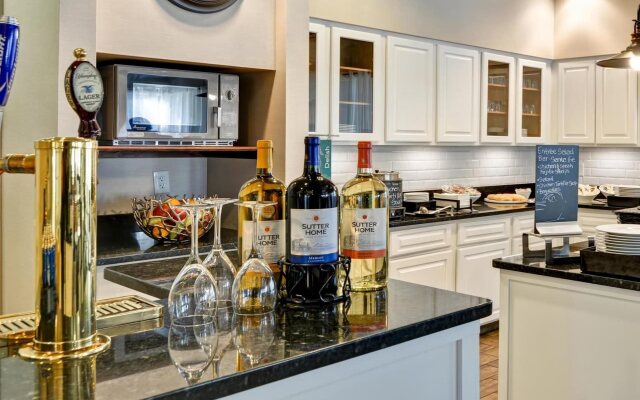 Staybridge Suites Columbus - Worthington