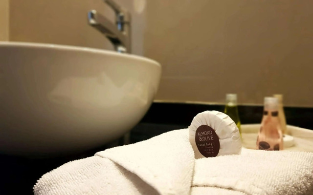Tijili Hotel Benoa
