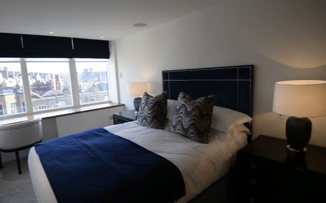 Spacius 3-bed Apartment in Kensington, London