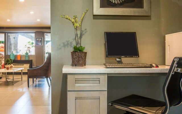 Quality Inn Ontario Airport Convention Center