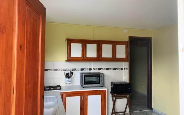 House With 2 Bedrooms in Le Moule, With Furnished Garden and Wifi