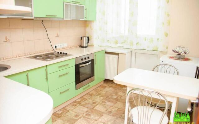 Героев Днепра 53, рядом пляж