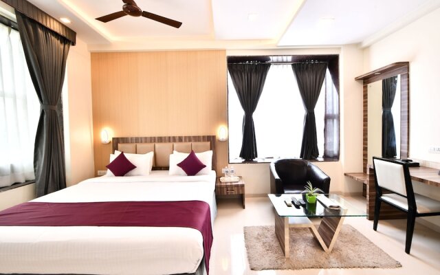 Click Hotel Sagar Plaza Chakan, Pune