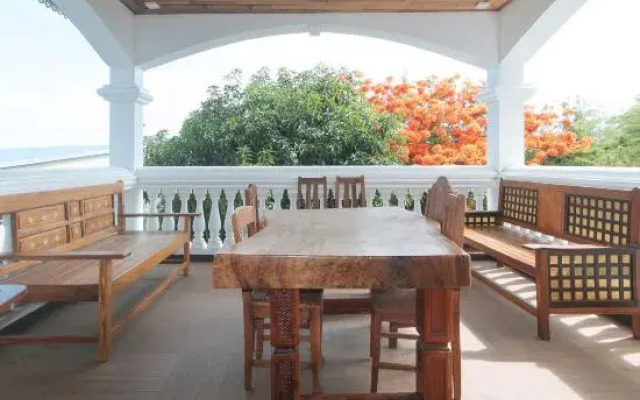 RedDoorz @ Casa Rafaelle Transient Ilocos Sur