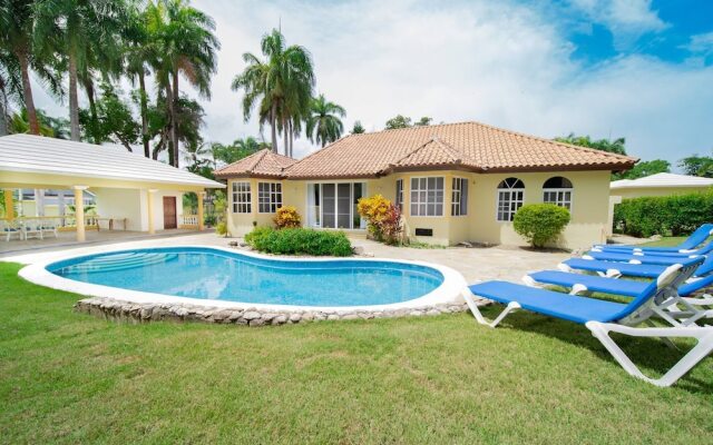 Casati Pearl House, Big House With Private Pool!