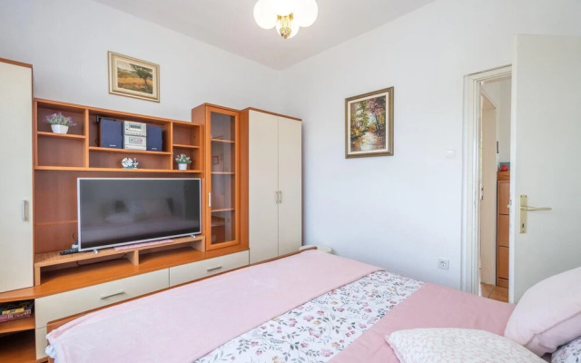 Awesome Home in Klenovica With 2 Bedrooms and Wifi