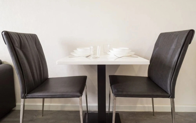 New York Condo by Renvio