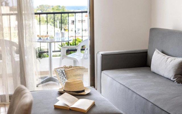 Stephanos Hotel Apts