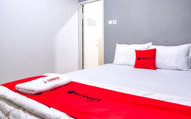 RedDoorz @ Citraland Surabaya