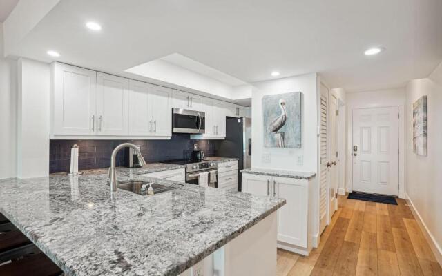 Land's End 7-402 Beach Front - Premier