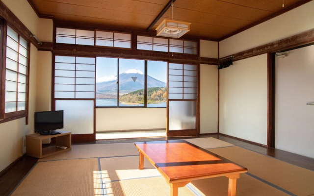 Tabist Lakeside Inn Fujinami Yamanakako