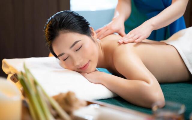 DeLaSea Ha Long Hotel