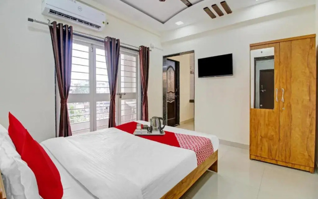 Oyo Flagship 93292 Hotel White House