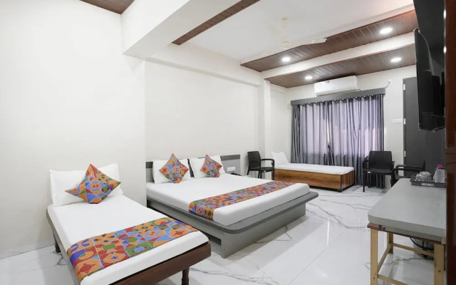 Fabhotel Priya Lodging