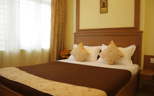 Hotel Roopa