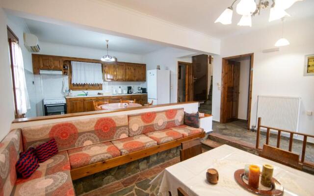 Uliveto 3bd Rustic House