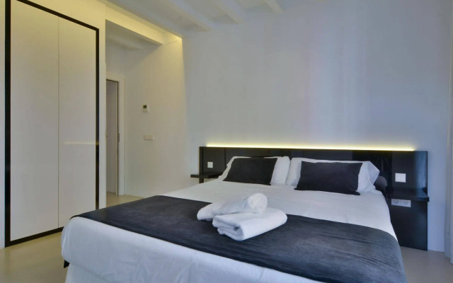 Lonja Suites Apartments