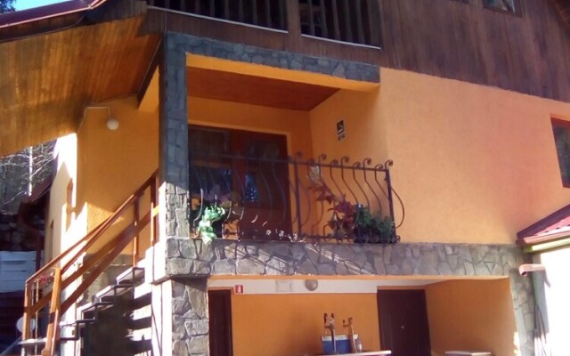 Leyla Guesthouse Romania