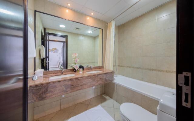 DXB - Royal Oceanic - 2702 - DM