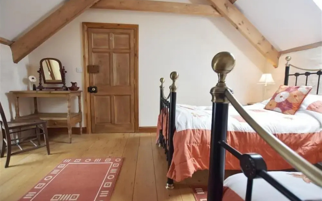 Panteurig Farmhouse