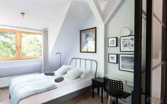 Aviator Apartments