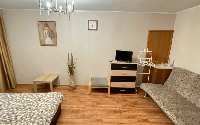 Апартаменты на проспекте Октября 122/1