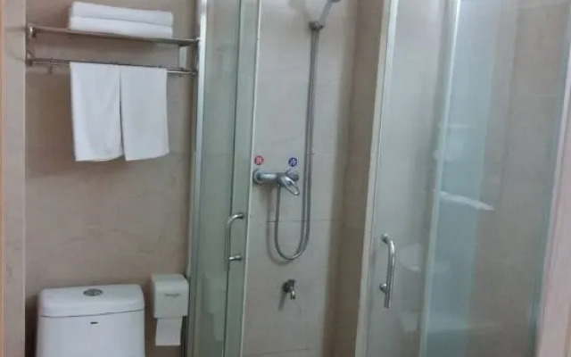 Dongshan Huatian Business Hotel