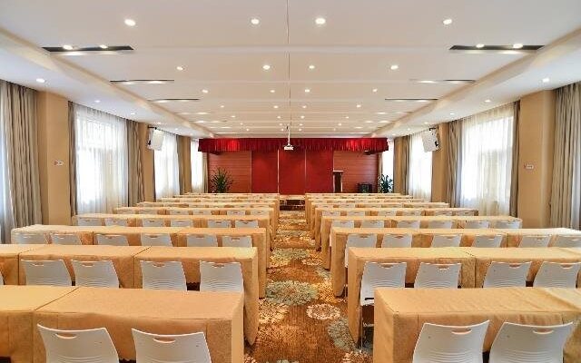 QIfan Hotel Kunming Train Station Branch