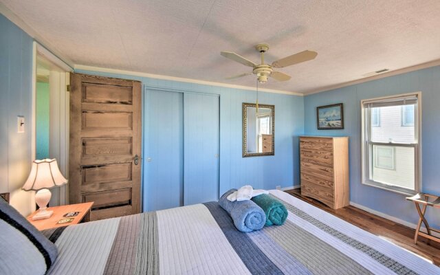 Chincoteague House w/ Enclosed Porch + Deck