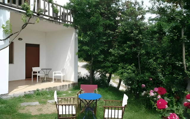 Guesthouse Rousis