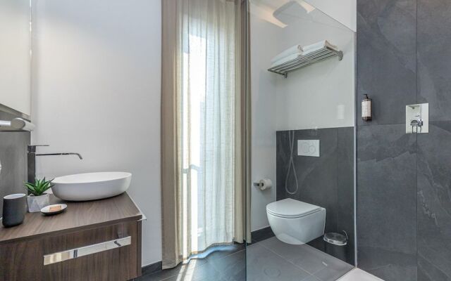 Icon H 504 Suite Micro-living