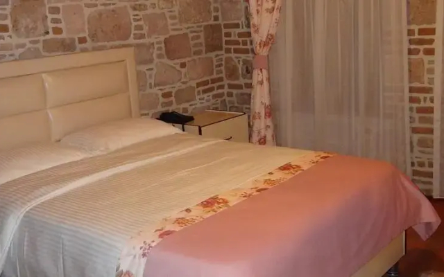 Hayalevi Hotel