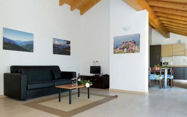 Spacious Apartment in Vercana with Hot Tub