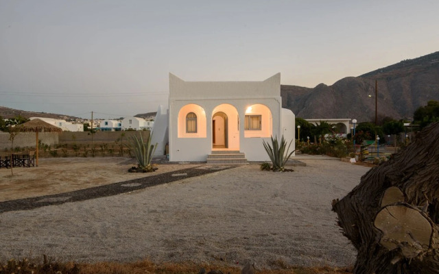 Villa George Santorini