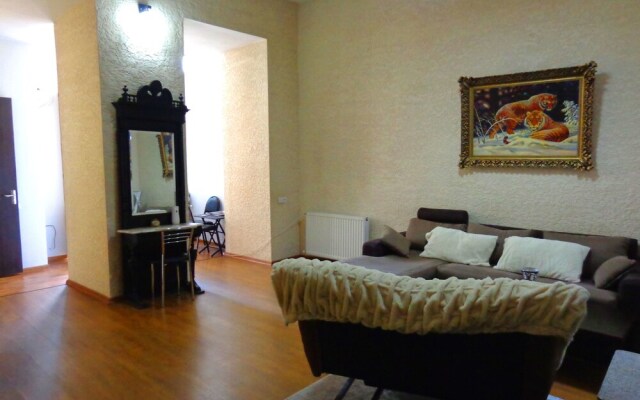 Old Meidan Hotel