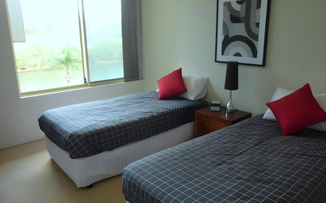 Contessa Holiday Apartments
