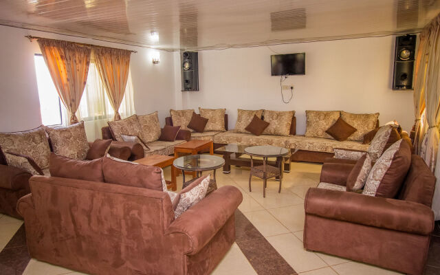Meru Paramount Hotel