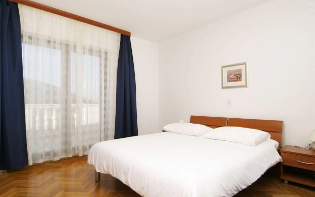 Apartments Pucisca