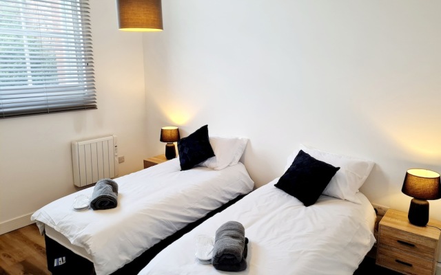 2-bed Apartment, Parking Including, Sleeps 4