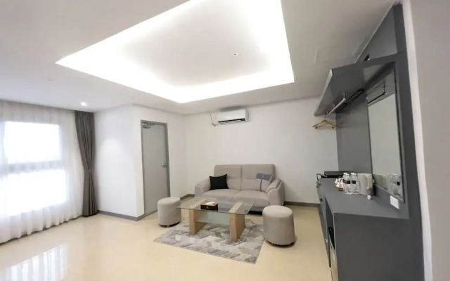 The Clover Hotel