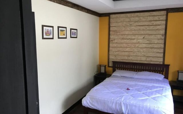 Jaidee Bamboo Huts