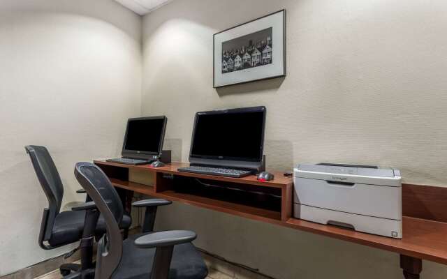 Travelodge by Wyndham San Francisco Airport North