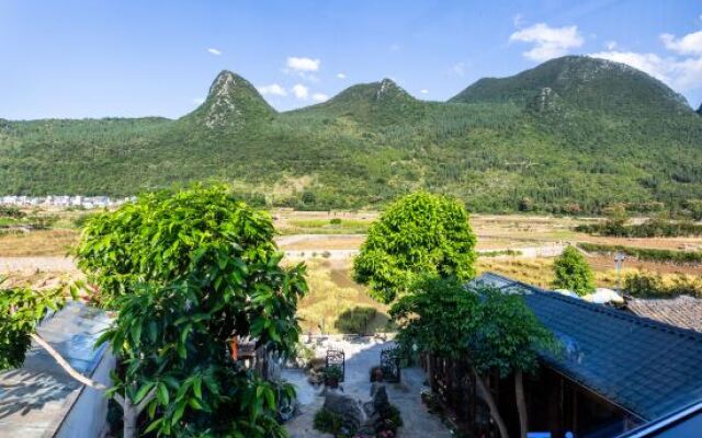 Xingyi Fenglian Yashe (Wanfenglin store)