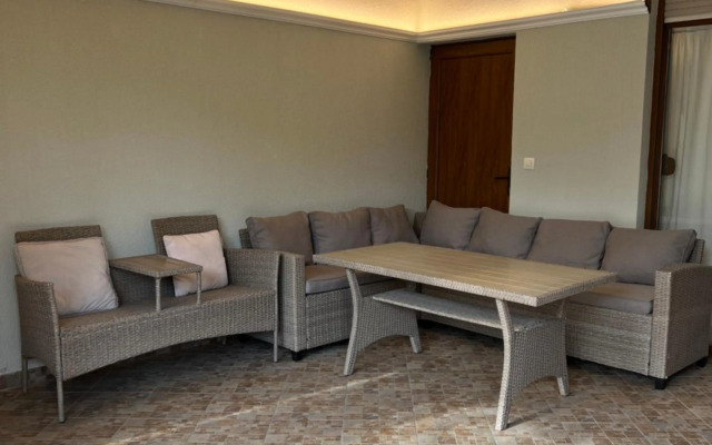 Santa Marina Apartment 503