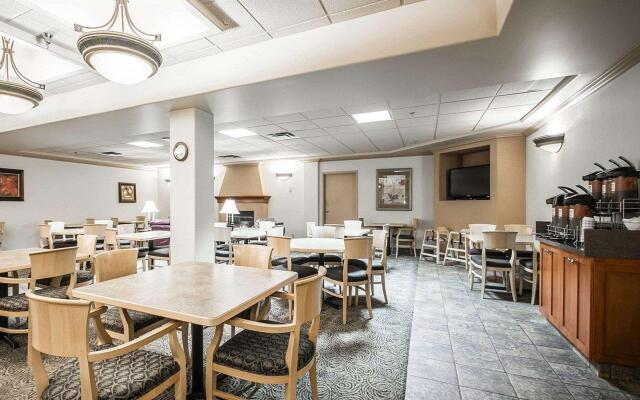Comfort Inn & Suites