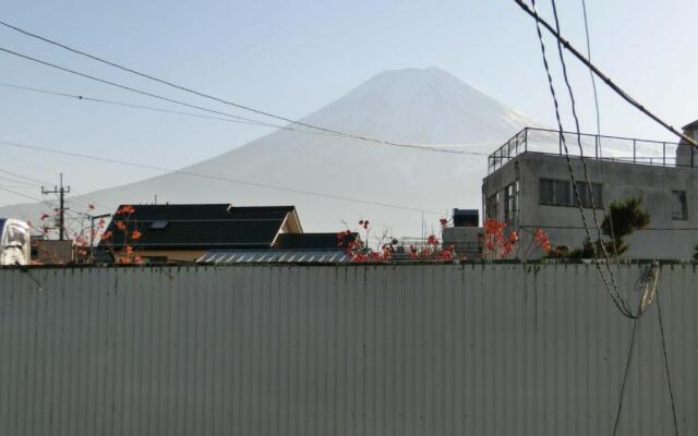 Mt Fuji Hostel Michael's